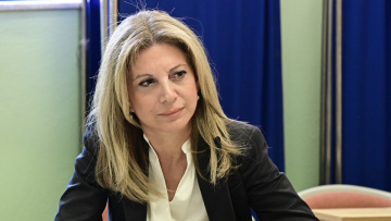 «Αλλάζει η ΕΛΠΙΔΑ, θα την καθαρίσω» λέει τώρα η Καρυστιανού μετά τις αποχωρήσεις και καταγγέλλει εκβιασμούς, αρχηγιλίκια και αγορές υποψηφίων