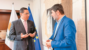 Κωνσταντίνος Κόμπος: «Δεν είμαστε ολίγον από κράτος και δεν ζητούμε άδεια από τη Τουρκία» δηλώνει ο υπουργός Εξωτερικών της Κύπρου
