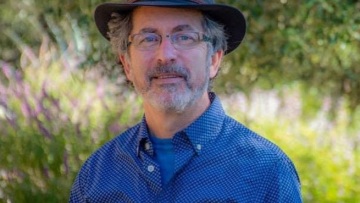 Επιβεβαιώθηκε ότι ο Victor Yalom, γιος του κορυφαίου ψυχιάτρου Irvin Yalom, αυτοκτόνησε
