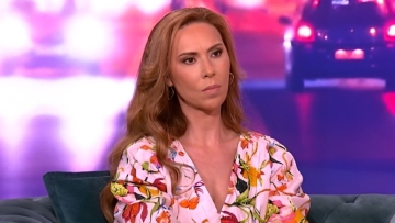 Δώρα Χρυσικού: Δούλευα ούσα άρρωστη, φαλακρή, με την τομή και ο άλλος καθόταν σε έναν καναπέ, έφυγα γιατί ερωτεύτηκα έναν άλλον άντρα
