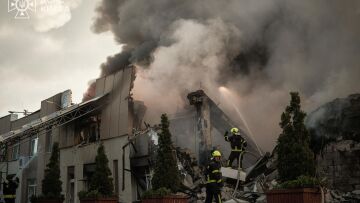 Ζελένσκι μετά την πολύνεκρη ρωσική επίθεση στο Κίεβο: Περιμένουμε την απόφαση των ΗΠΑ για την παραγωγή πυραύλων Patriot