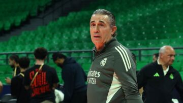 Σκαριόλο: «Ο Ολυμπιακός άξιζε να έχει πάρει τρεις από τις τελευταίες Ευρωλίγκες, αλλά όχι τη φετινή»