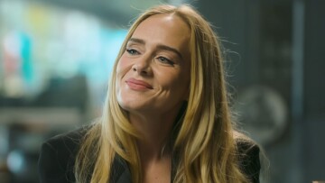 Adele: Δεν περίμενα ότι θα δεθώ με τον γιο μου μέσα από τη Formula 1, φτάνουμε στο σημείο να τσακωνόμαστε για οδηγούς