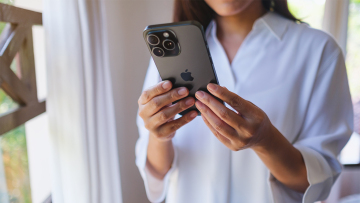 iPhone: Πώς η τεχνητή νοημοσύνη απειλεί να εκτοξεύσει την τιμή του στα 2.000 δολάρια