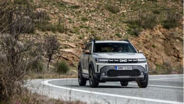 Δοκιμάζουμε το οικονομικό Dacia Duster με υγραέριο - Πόσο κοστίζει στην Ελλάδα

