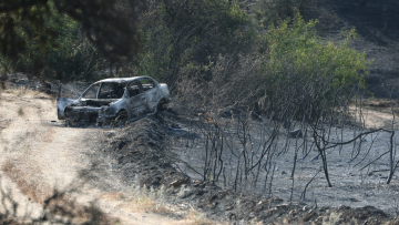 Καλύτερη η εικόνα στην πυρκαγιά στο Ωραιόκαστρο μετά την ολονύχτια μάχη - Κάηκαν επιχειρήσεις, 4 πυροσβέστες μεταφέρθηκαν στο νοσοκομείο