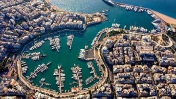 CVC: Πουλά τη D-Marin στη γαλλική InfraVia – Ανω του 1 δισ. ευρώ το τίμημα