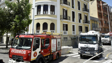 Τρύπα με διάμετρο 9 μέτρων άνοιξε δίπλα σε έργα του Μετρό στη Βαρκελώνη, εκκενώθηκαν πέντε κτίρια