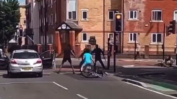 manchester_machetes_hor