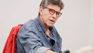 Γιάννης Μπέζος: Ανεβάζει τον «Έμπορο της Βενετίας» του Σαίξπηρ 