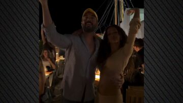 Η Ελένη Φουρέιρα χόρεψε ξέφρενα Κωνσταντίνο Αργυρό στην Πάρο, δείτε βίντεο