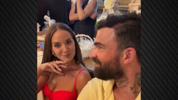 Η Ελληνίδου και ο Αλεξάνδρου καλεσμένοι σε «στρώσιμο του κρεβατιού» πριν από γάμο: «Εμείς θα κάνουμε κρεβάτι, αγάπη μου;», τη ρώτησε