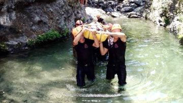 Επιχείρηση διάσωσης τραυματισμένης πεζοπόρου στη Σαμοθράκη: Ζήτησε βοήθεια μέσω του 112