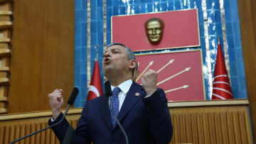 Τουρκία: Παραιτήθηκε από το CHP ο Οζγκιούρ Οζέλ και ανακοίνωσε την ίδρυση νέου κόμματος