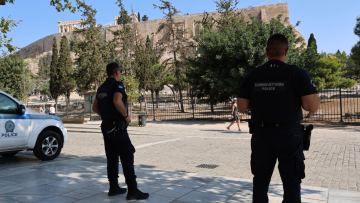 Αρχίζουν κοινές περιπολίες Ιταλών και Ελλήνων αστυνομικών στο κέντρο της Αθήνας και της Ρώμης