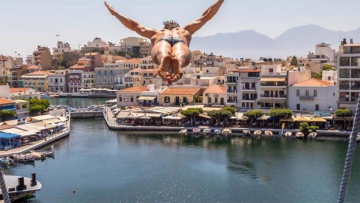 Cliff Diving 2026: Οι πιο εντυπωσιακές βουτιές στον Άγιο Νικόλαο Κρήτης