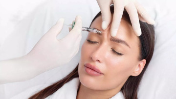 Botox και υαλουρονικό: Αντιδράσεις στον ιατρικό κλάδο με τη νέα απόφαση του Υπουργείου Υγείας – Ποιοι γιατροί θα εκτελούν ενέσιμες θεραπείες
