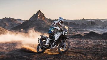 Ποια κινεζική μοτοσικλέτα έριξε την CFMoto 450MT από την κορυφή;