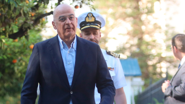 Στη Βοστώνη ο Δένδιας για την υπογραφή συμφωνίας μεταξύ MIT και ΕΛΚΑΚ, συναντήσεις για τεχνητή νοημοσύνη και κυβερνοάμυνα