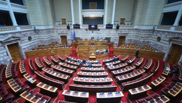 Βουλή: Ολοκληρώθηκε η συζήτηση για την αναθεώρηση του Συντάγματος, ξεκίνησαν οι ψηφοφορίες