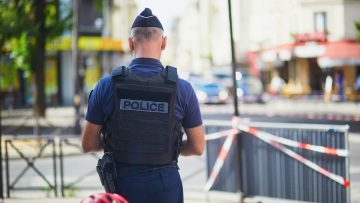 Τρεις τραυματίες έπειτα από επίθεση με μαχαίρι στο Παρίσι: Ο δράστης ακινητοποιήθηκε από αστυνομικό εκτός υπηρεσίας