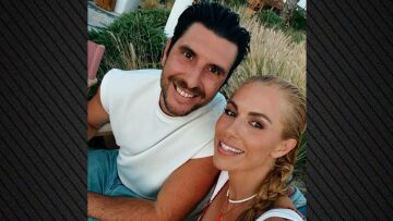 Η Ντορέττα Παπαδημητρίου πόζαρε με τον Γιώργο Γεροντιδάκη στις διακοπές τους σε Πάρο και Αντίπαρο