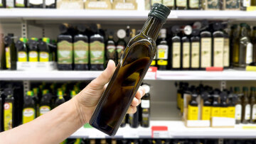 Από το λάδι, στις σοκολάτες και το έμενταλ: Τι συμβαίνει με τις κλοπές τροφίμων