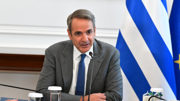 Ρυθμίσεις σε 120 δόσεις από 72, «φρένο» στους servicers και επιδότηση στα καύσιμα ανακοίνωσε ο Μητσοτάκης