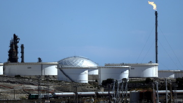 Εκτίναξη κερδών για ExxonMobil και Chevron λόγω της ανόδου των τιμών του πετρελαίου