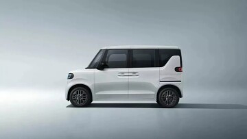 Η BYD ετοιμάζεται να τα βάλει με τους Ιάπωνες