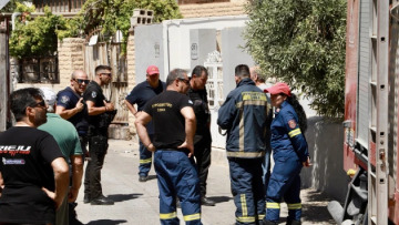 Συναγερμός στο Ηράκλειο μετά από έκρηξη σε επιχείρηση: Τραυματίστηκε ένας άνδρας, δείτε εικόνες