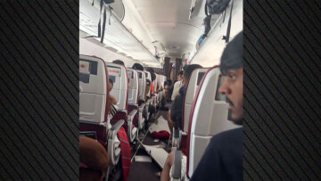 Τρόμος σε πτήση της Air India, τραυματίστηκαν 12 επιβάτες από τις αναταράξεις, «ταρακουνιόμασταν για 2-3 λεπτά», δείτε βίντεο