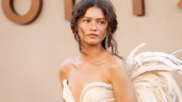 Greek Goddess Beauty: Η τάση ομορφιάς που μας κάνει να θέλουμε να μοιάζουμε με σύγχρονη Ελληνίδα θεά
