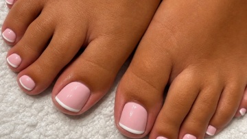 Russian pedicure: Η τεχνική περιποίησης ποδιών που γίνεται όλο και πιο δημοφιλής
