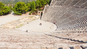 Πολιτιστικά events το τριήμερο 7-9 Αυγούστου: «Αντιγόνη» στην Επίδαυρο, εκθέσεις στην Αθήνα
