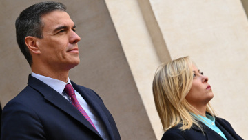 «Στα χαρακώματα» Ισπανία και Ιταλία για τη Σένγκεν: Η Μαδρίτη απαντά με ελέγχους, ανυποχώρητη η Μελόνι
