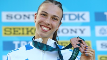 Η περηφάνεια του Περικλή Ιακωβάκη για το χάλκινο της κόρης του στο Παγκόσμιο Κ20: «Άσε μας ρε @iakovakii»