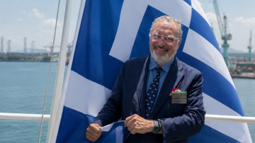 Νίκος Τσάκος: Οι Ελληνες εφοπλιστές να στηρίξουν την ελληνική σημαία