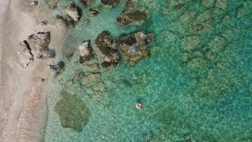 Δύο ελληνικές παραλίες στις πέντε καλύτερες του κόσμου σύμφωνα με το Tripadvisor
