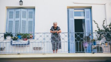 5 στιγμές του καλοκαιριού που σου θυμίζουν ότι το νόημα κρύβεται στα απλά