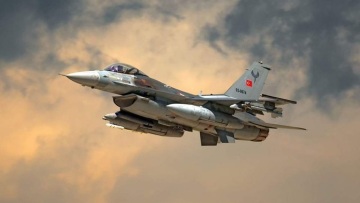 Προκαλεί η Τουρκία: 25 παραβιάσεις του ελληνικού εναέριου χώρου και μια εικονική αερομαχία πάνω από το Αιγαίο