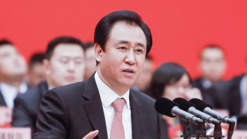 Ισόβια στον ιδρυτή της Evergrande: Η άνοδος και η κατάρρευση του άλλοτε δεύτερου πλουσιότερου ανθρώπου της Ασίας