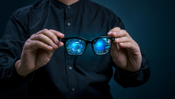 Smart glasses: Τι βλέπεις μέσα από τα γυαλιά AI

