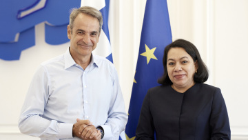 Συνάντηση του Κυριάκου Μητσοτάκη με την υποψήφια για τη θέση του Γενικού Γραμματέα του ΟΗΕ Κάρολιν Ροντρίγκες