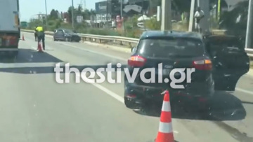 Θεσσαλονίκη: Σταμάτησε το ΙΧ του λόγω αδιαθεσίας και προσέκρουσε πάνω του άλλο όχημα, τέσσερις τραυματίες