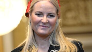Μέτε-Μάριτ: Από σερβιτόρα και ανύπαντρη μητέρα, βασίλισσα της Νορβηγίας - Η αντισυμβατική ζωή και τα σκάνδαλα 