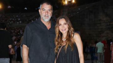 Δέσποινα Βανδή για Βασίλη Μπισμπίκη: Κοιμόμαστε κάθε βράδυ αγκαλιά, μεταξύ μας υπάρχει βαθιά αγάπη