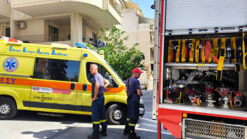 Ένας νεκρός από τη φωτιά στο διαμέρισμα στον Νέο Κόσμο