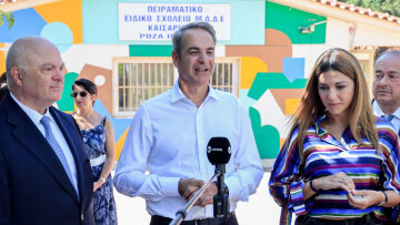 Στο Ειδικό Σχολείο Καισαριανής που ανακαινίστηκε με το «Μαριέττα Γιαννάκου» ο Μητσοτάκης: Επιβράβευσή μας τα χαμόγελα των παιδιών