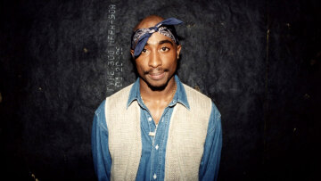 Tupac Shakur: Πώς ένα βιβλίο βοήθησε να λυθεί το μυστήριο με τη δολοφονία που συγκλόνισε τη hip-hop σκηνή πριν από 30 χρόνια
